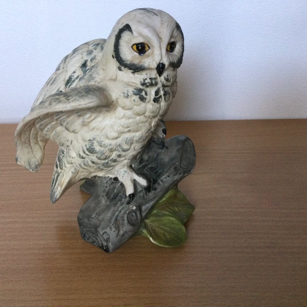 Vintage ceramic owl standing on branch figurine 5.5" hand painted made in Japan